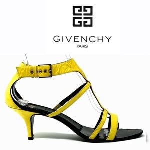 🚨FLASH SALE🚨💛GIVENCHY 💛Yellow Sandal